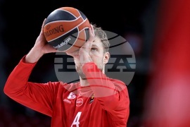 Баскетбол - Александър Везенков - загрявка 