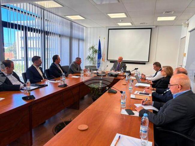 КНА: Цените на горивата в Кипър са сред най-ниските в ЕС, каза министърът на финансите