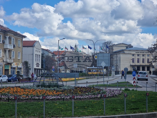 Какви прояви имаха кандидатите за народни представители в 18-и МИР – Разград