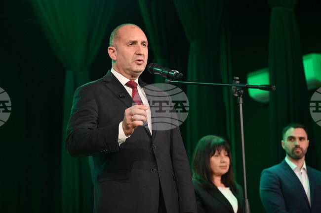 България не е бедна, а лошо управлявана страна, заяви в Монтана лидерът на „Прогресивна България“ Румен Радев