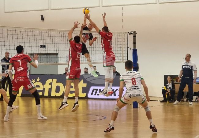 Локомотив Авиа е на победа от класиране за финала в мъжкото волейболно първенство след втори успех в серията с Нефтохимик 2010