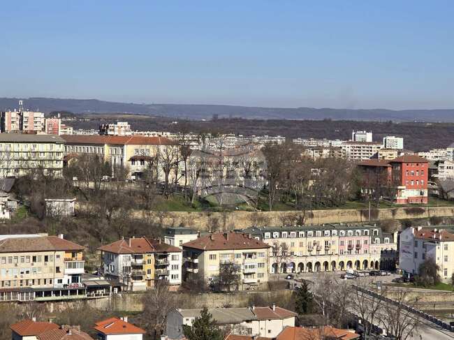 Какви прояви имаха кандидатите за народни представители в 11-и МИР - Ловеч