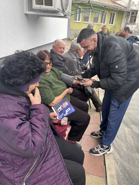 Корупцията, липсата на държавна политика към малките населени места са обсъжданите теми на предизборни срещи на кандидати от ПП- ДБ в община Баните