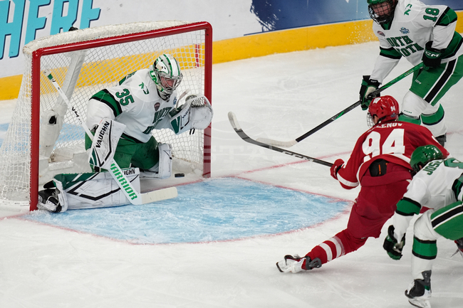 NCAA Wisconsin North Dakota Hockey