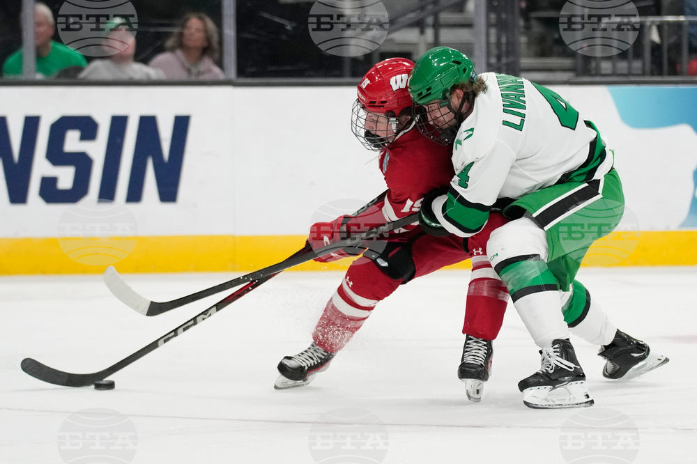 NCAA Wisconsin North Dakota Hockey