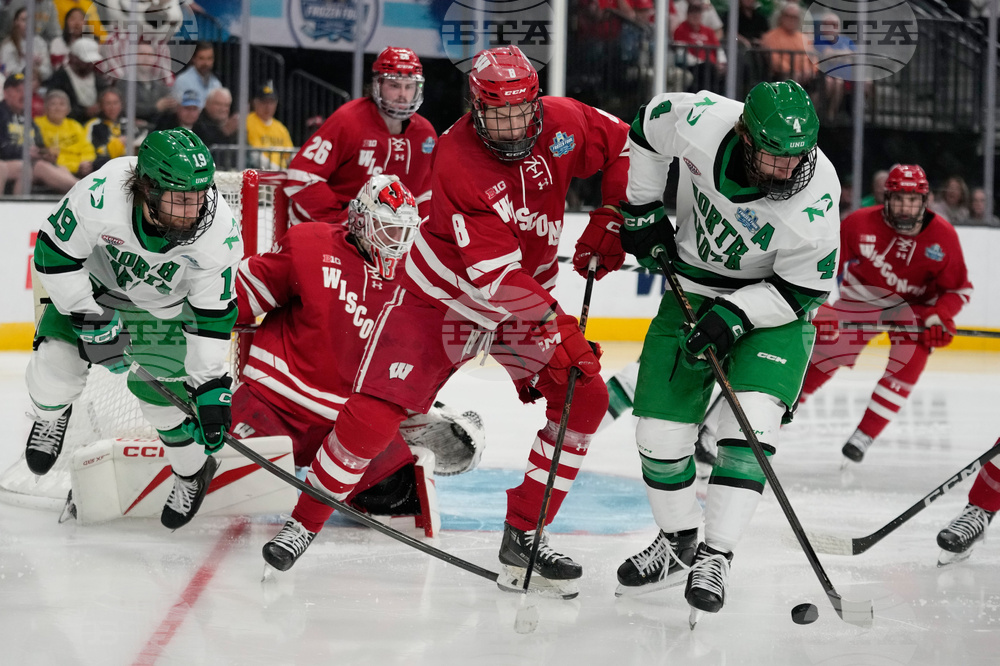 NCAA Wisconsin North Dakota Hockey