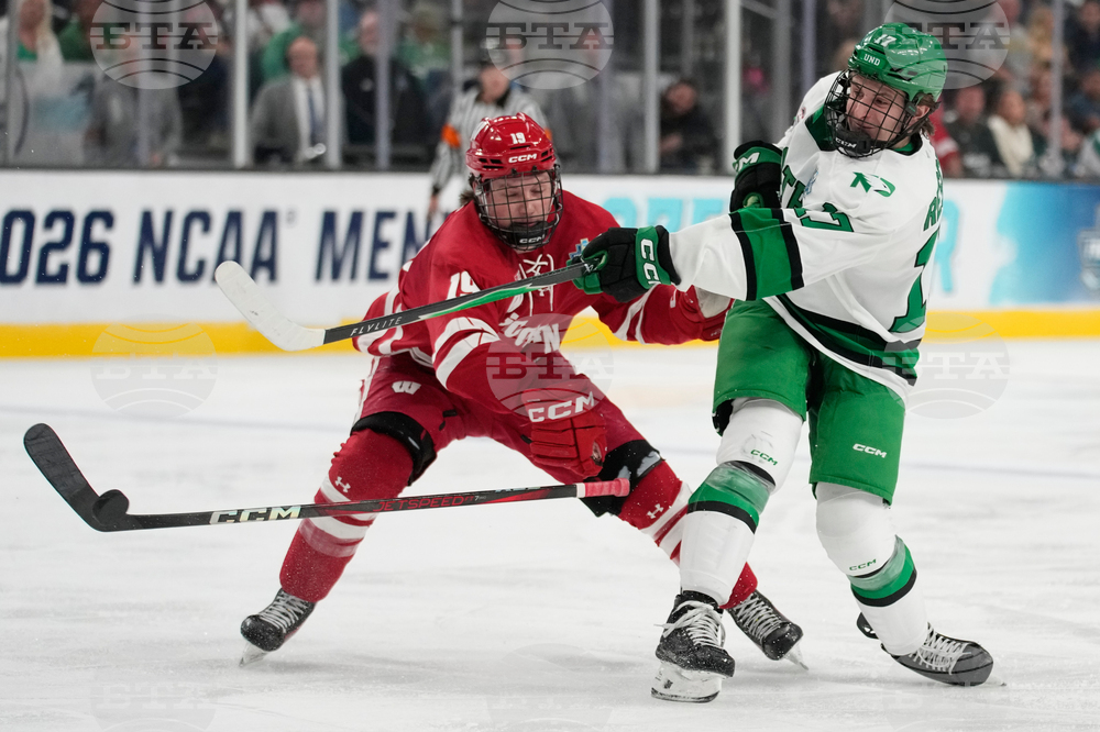 NCAA Wisconsin North Dakota Hockey
