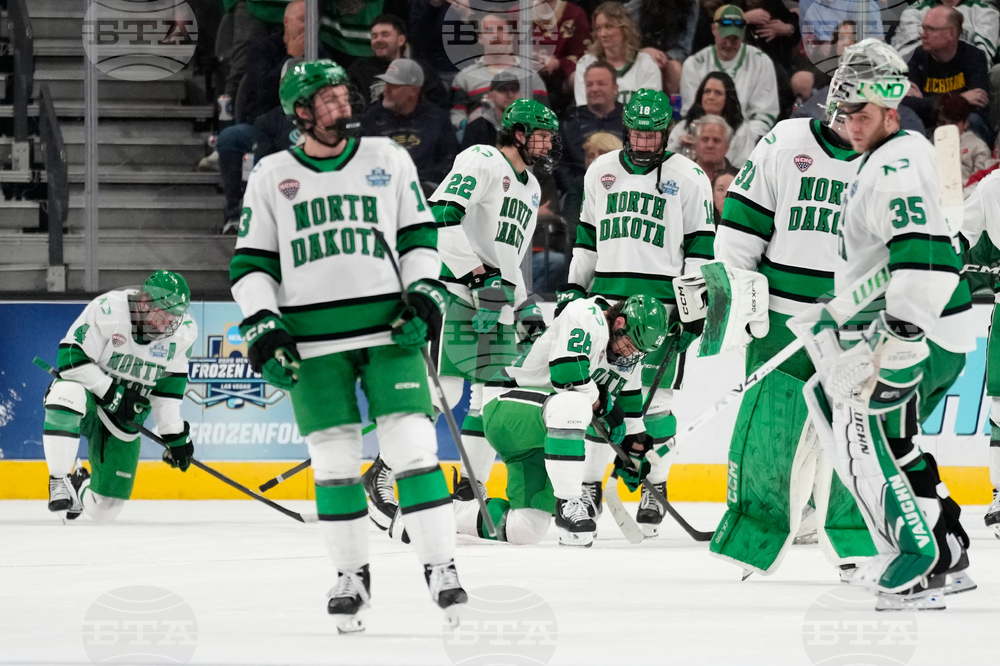 NCAA Wisconsin North Dakota Hockey