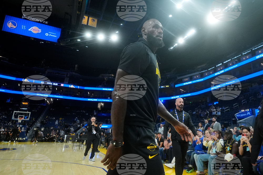 Lakers Warriors Basketball