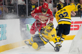 NCAA Michigan Denver Hockey