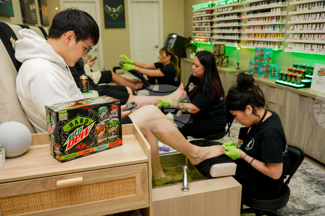 Hard Mountain Dew Man-i Pedi