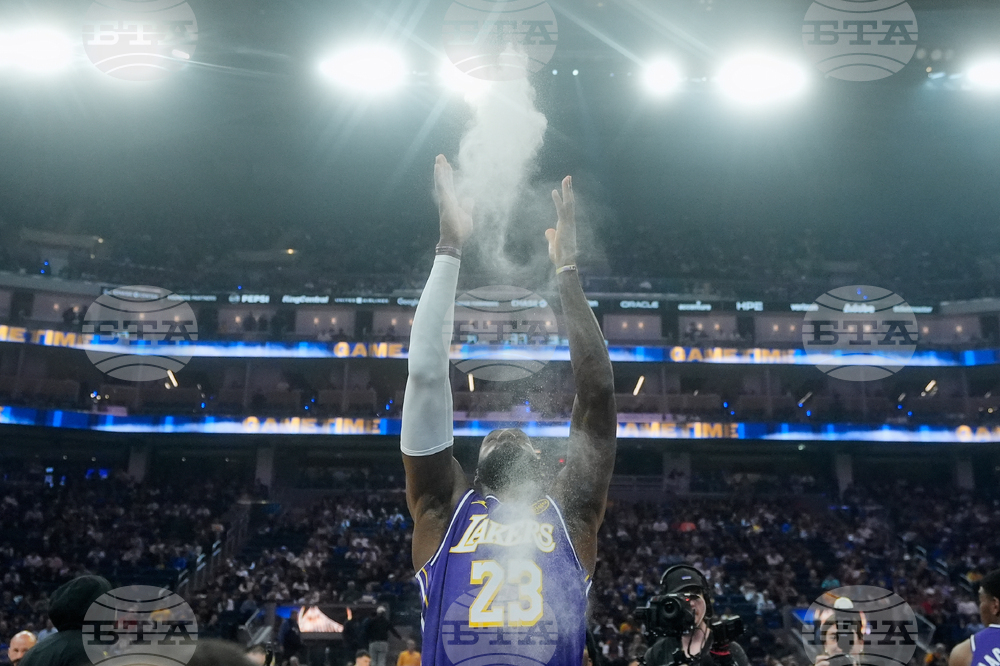 Lakers Warriors Basketball