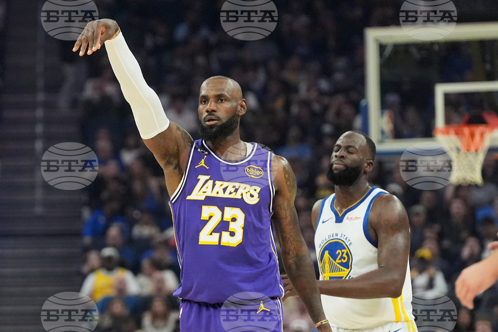 Lakers Warriors Basketball