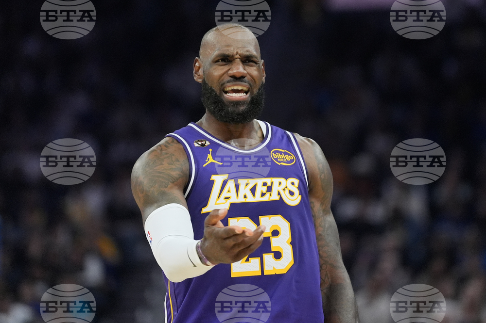 Lakers Warriors Basketball