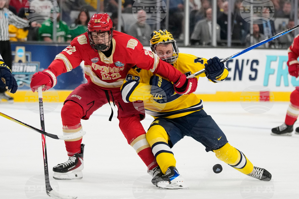 NCAA Michigan Denver Hockey