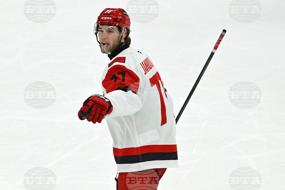 Hurricanes Blackhawks Hockey