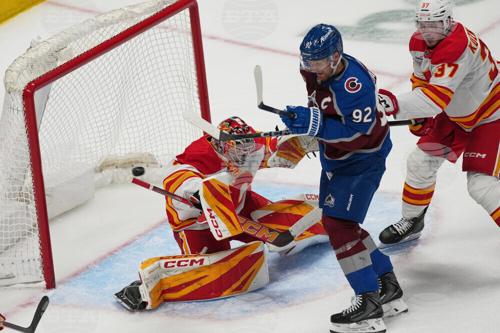 Flames Avalanche Hockey