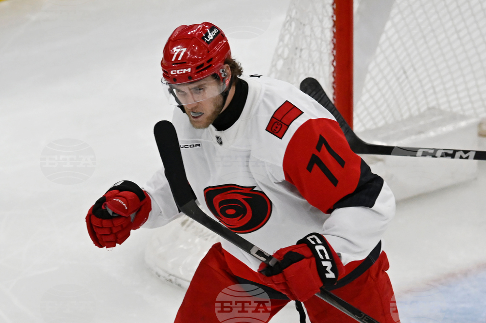 Hurricanes Blackhawks Hockey