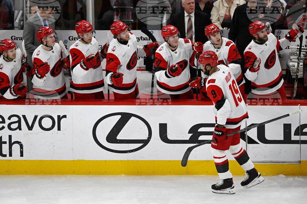 Hurricanes Blackhawks Hockey