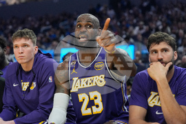 Lakers Warriors Basketball