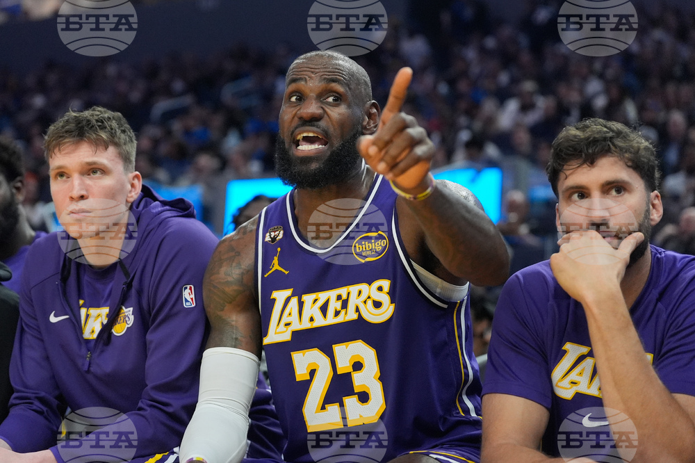 Lakers Warriors Basketball