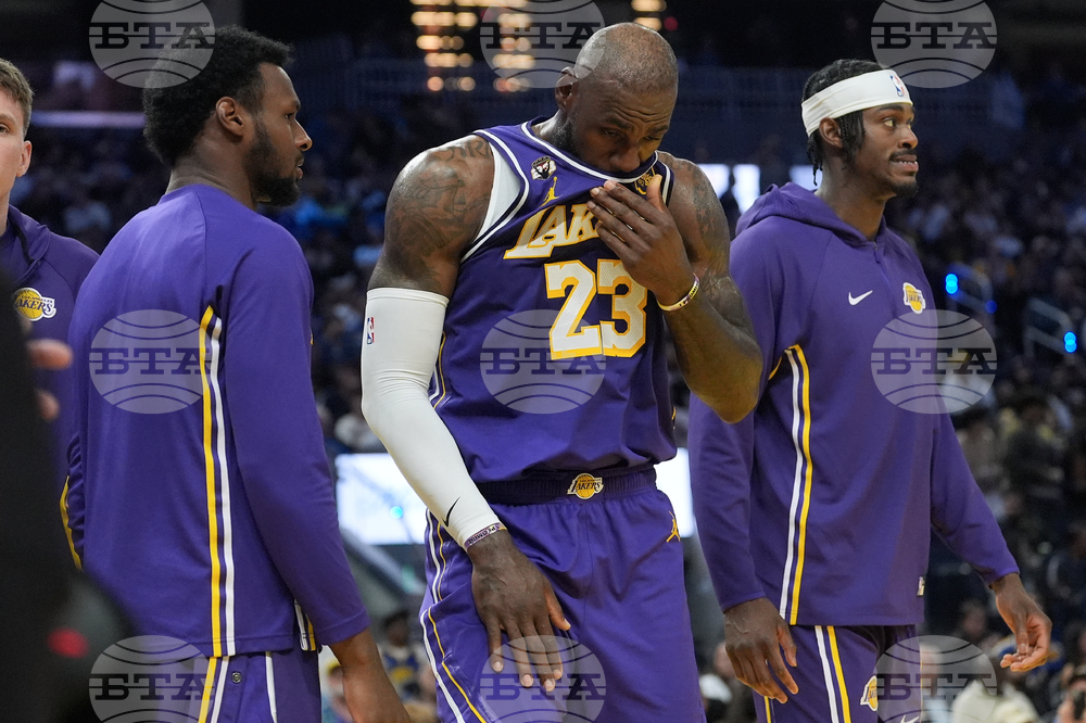 Lakers Warriors Basketball