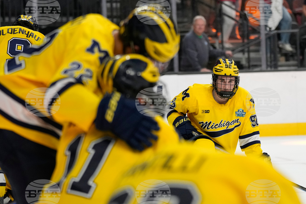 NCAA Michigan Denver Hockey