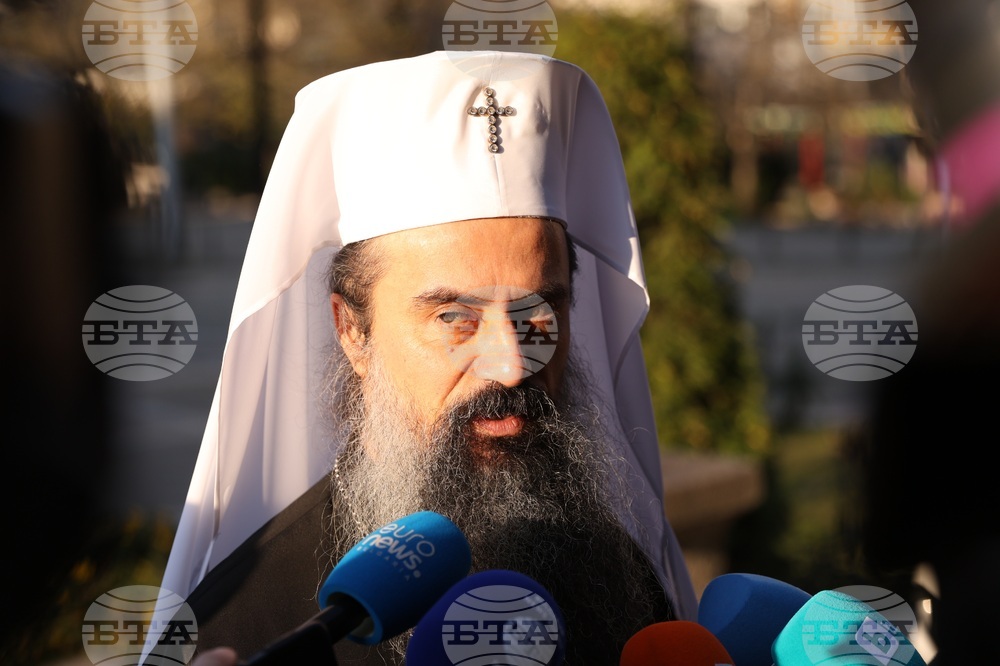 Последование за Царските часове - патриарх Даниил