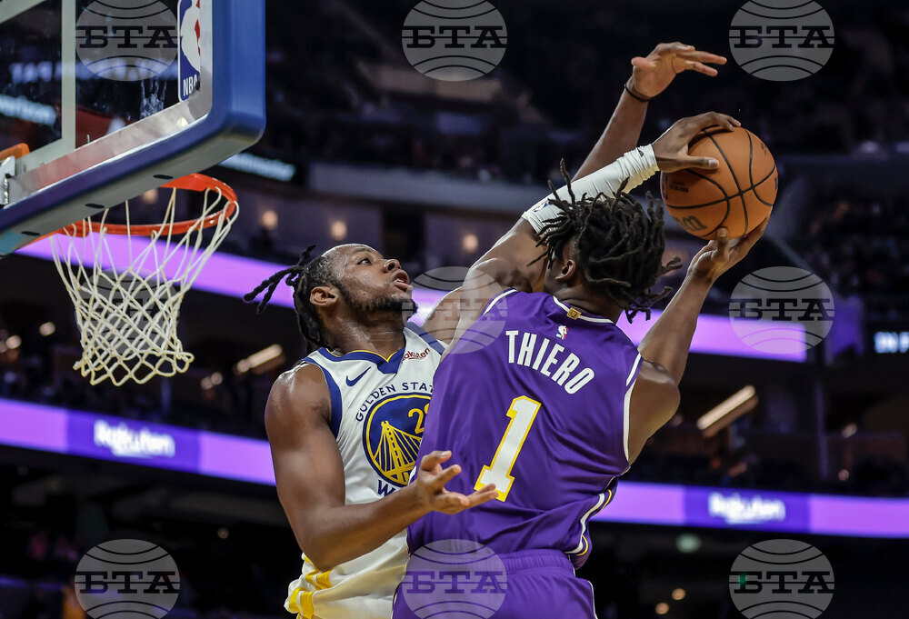 Lakers Warriors Basketball