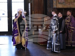 Последование за Царските часове - патриарх Даниил