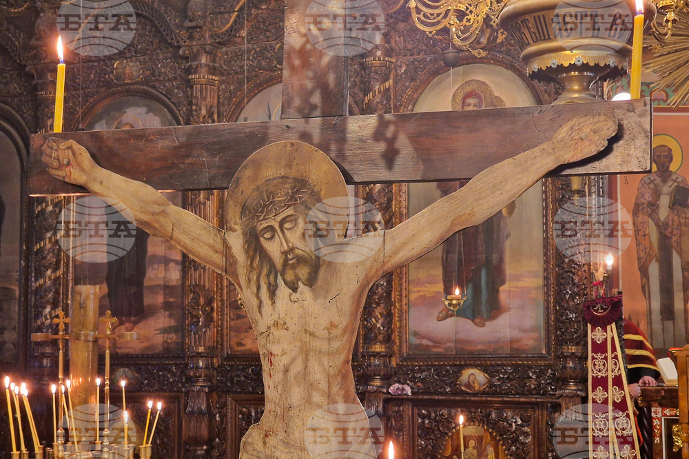 Стара Загора - храм „Св. Димитър“ - изнасяне на плащаница