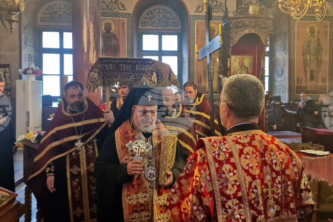  Стара Загора - храм „Св. Димитър“ - изнасяне на плащаница