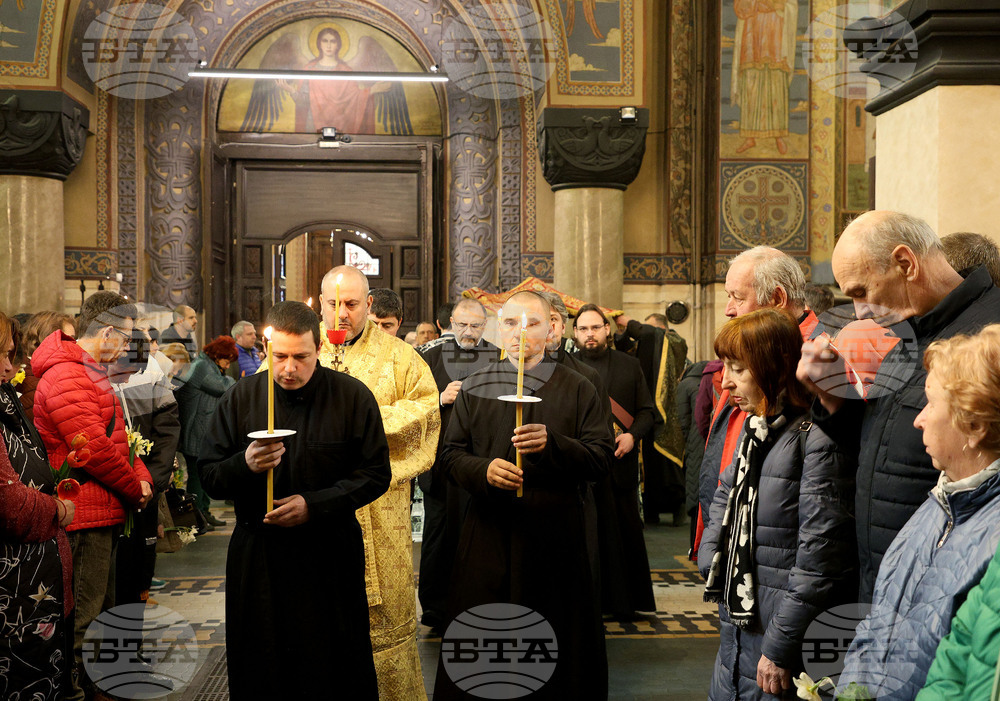 Варна - Разпети петък - изнасяне на светата плащаница