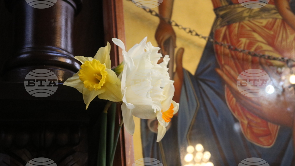 Добрич - храм „Св. Троица“ - Разпети петък - служба