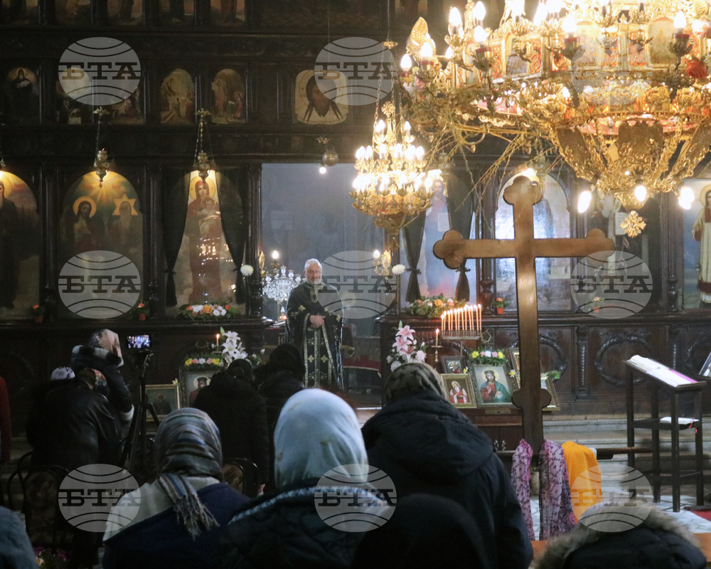 Добрич - храм „Св. Троица“ - Разпети петък - служба