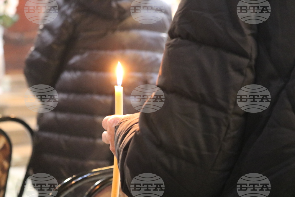 Добрич - храм „Св. Троица“ - Разпети петък - служба