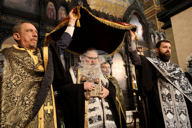 Варна - Разпети петък - изнасяне на светата плащаница