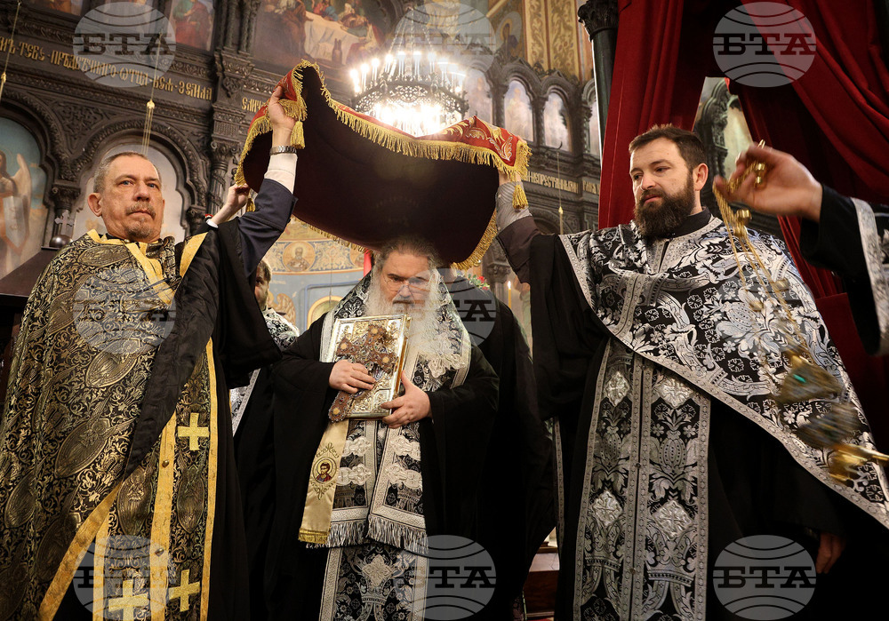 Варна - Разпети петък - изнасяне на светата плащаница