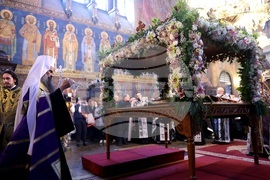 Последование за Царските часове - патриарх Даниил