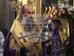 Последование за Царските часове - патриарх Даниил