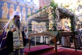 Последование за Царските часове - патриарх Даниил