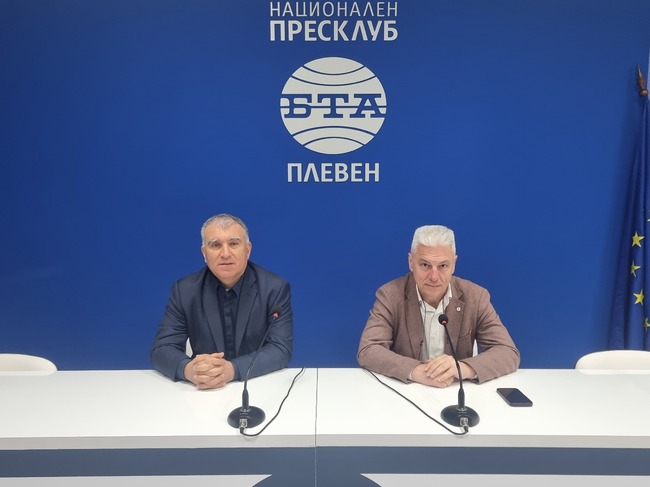 Пресконференция на кандидати за народни представители от ПП "Възраждане" в Плевен
