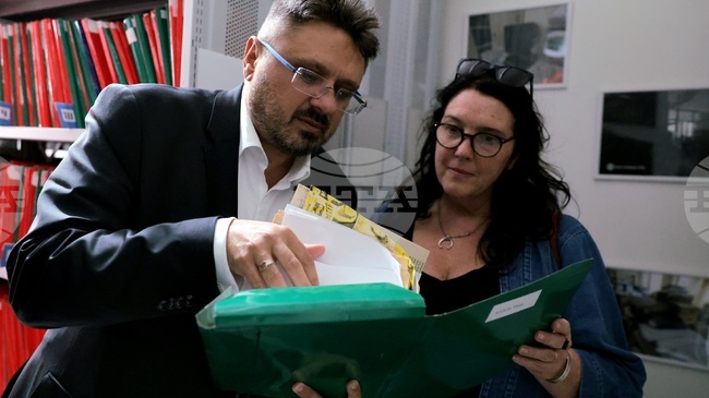 Световноизвестният британският историк и проф. Бетани Хюз посети архивите на БТА