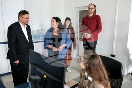 Бетани Хюз - посещение в архивите на БТА