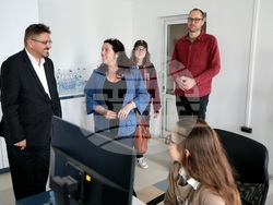 Бетани Хюз - посещение в архивите на БТА