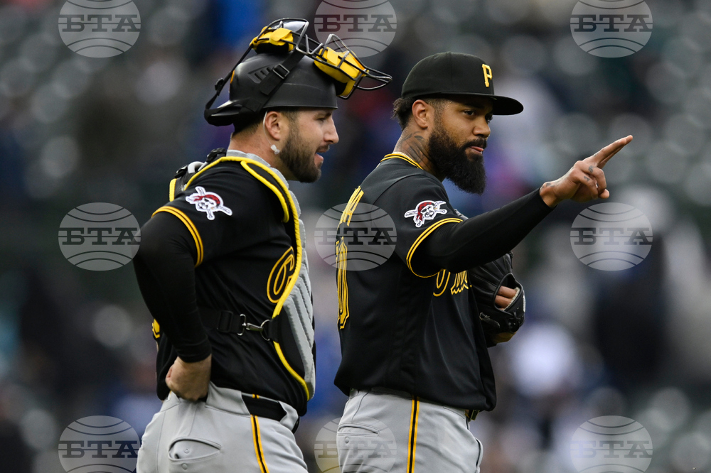 Pirates Cubs Baseball