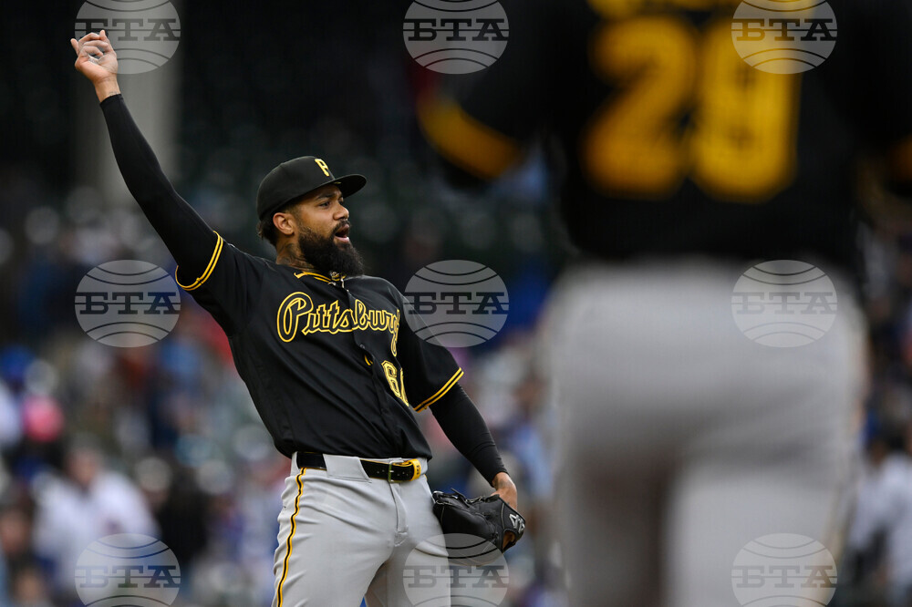 Pirates Cubs Baseball