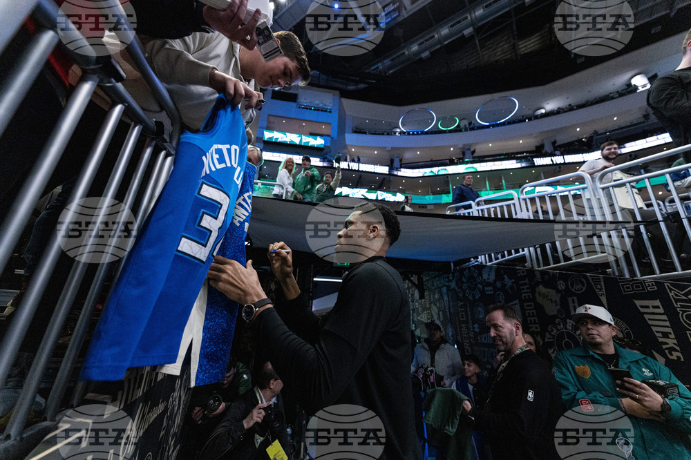 Nets Bucks Basketball