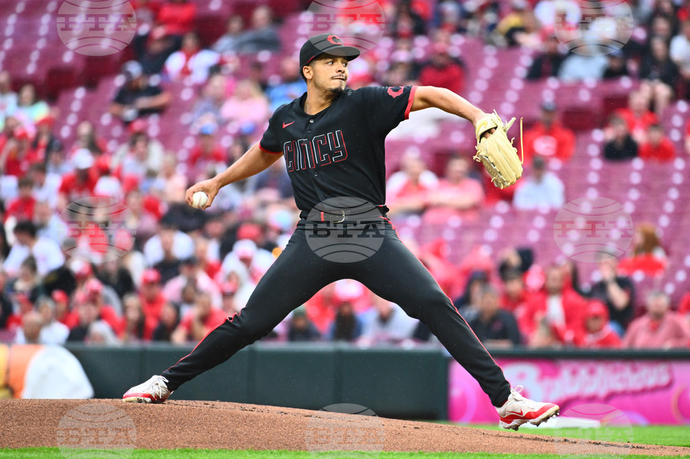 Angels Reds Baseball