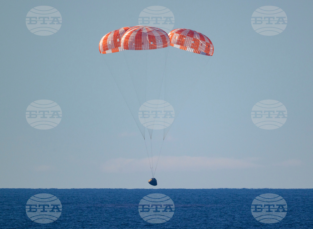 APTOPIX NASA Artemis Moonshot